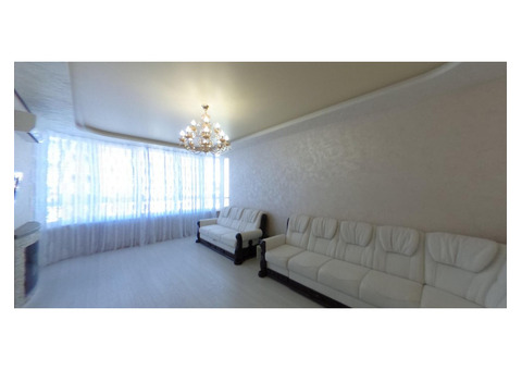 Одесса, сдаю посуточно 2 комнатную квартиру в ЖК Альтаир, Сити-центр. Вузовский, пл.Толбухина