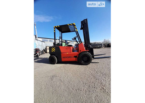 Ремонт складської техніки (навантажувачі Балканкар, гідравлічні візки, штабелери).