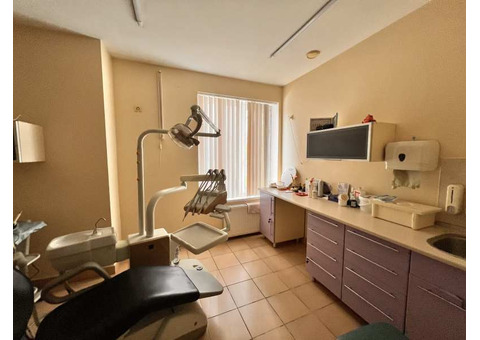 Оренда стоматологічного крісла / приміщення