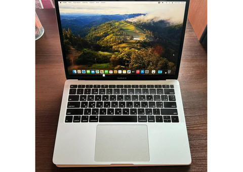  Лаконічний і стильний MacBook Air 2019 Silver 8/128GB — чудовий вибір за доступною ціною!
