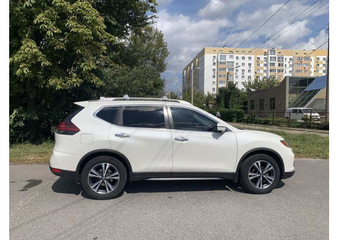Продам свою машину Nissan Rogue 2019 год