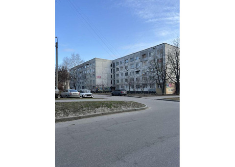 Продам свою особисту гостинку площа 22 кв.м.